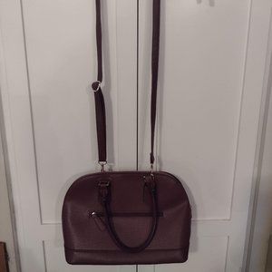 Mossimo Large Crossbody Bag in Burgundy